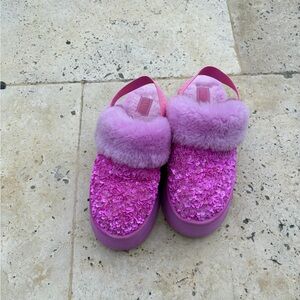 UGG Slippers in Pink Sequin